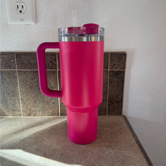 Stanley Fuchsia Travel Mug - Picture 2 of 3